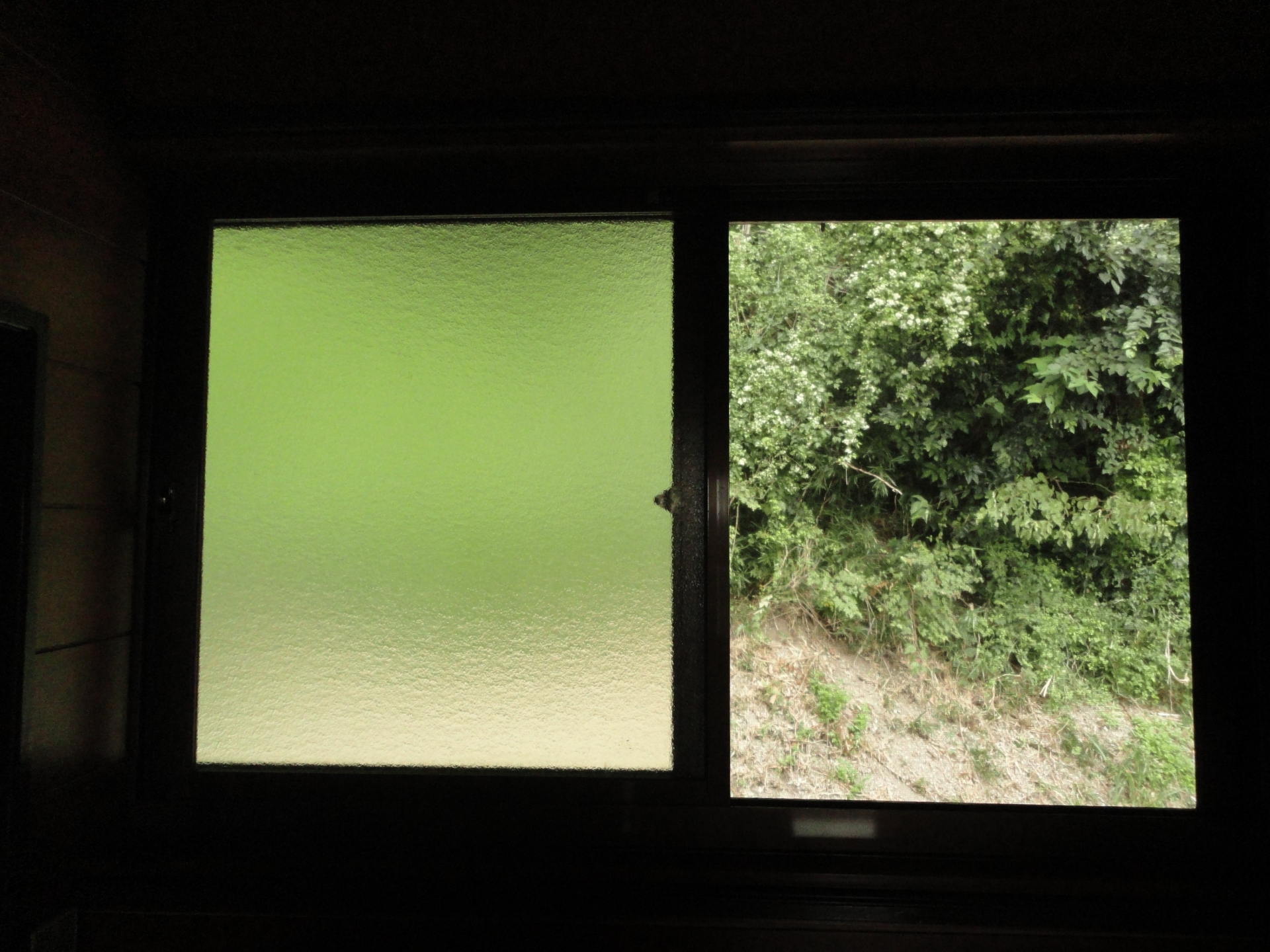 カーテン・窓・雨戸を開放